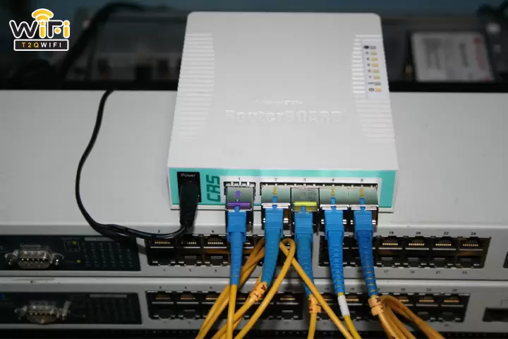 Vì sao nên mua Switch Mikrotik CRS106-1C-5S tại T2QWIFI?