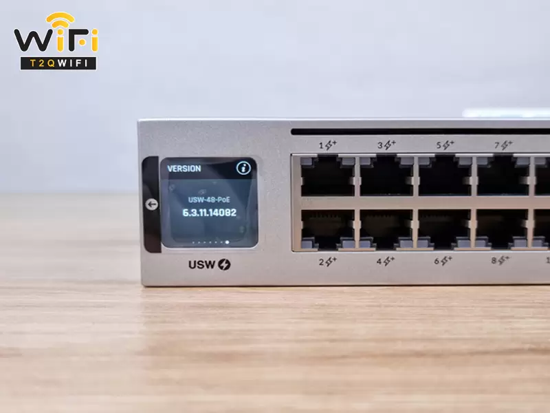 thiet bi USW-48-POE gia re