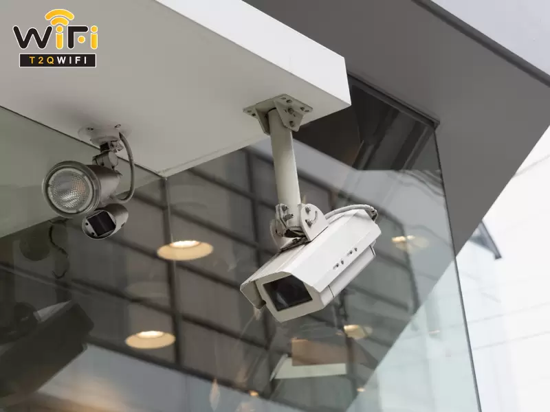 camera giam sat Dome