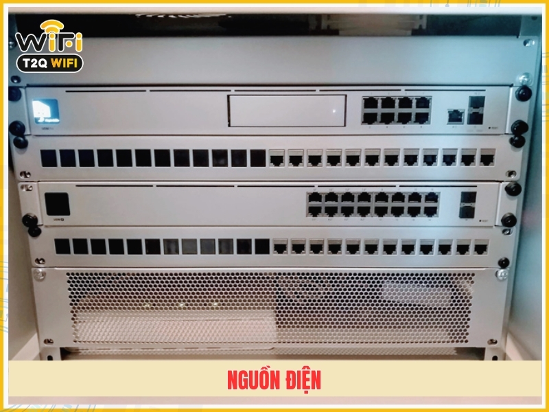Nguon dien cua USW 16 PoE USW Lite 16 PoE va US 16 150W