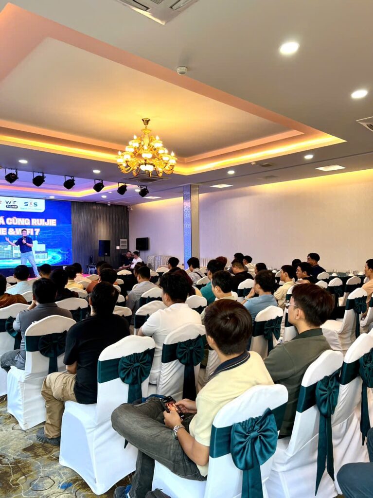 workshop dot pha cung ruijie sme wifi 7